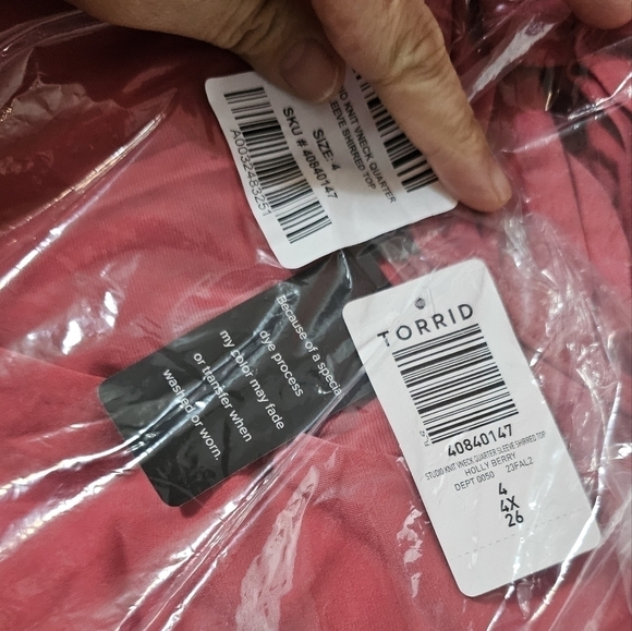 Torrid NWT Studio Knit V-Neck 3/4 Sleeve Shirred Top size 4/4X/26 - Picture 9 of 9